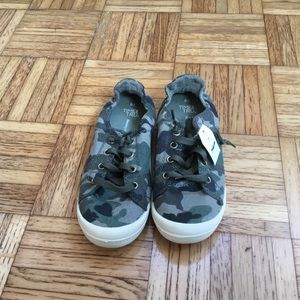 BNWT Camo Slip On Sneakers